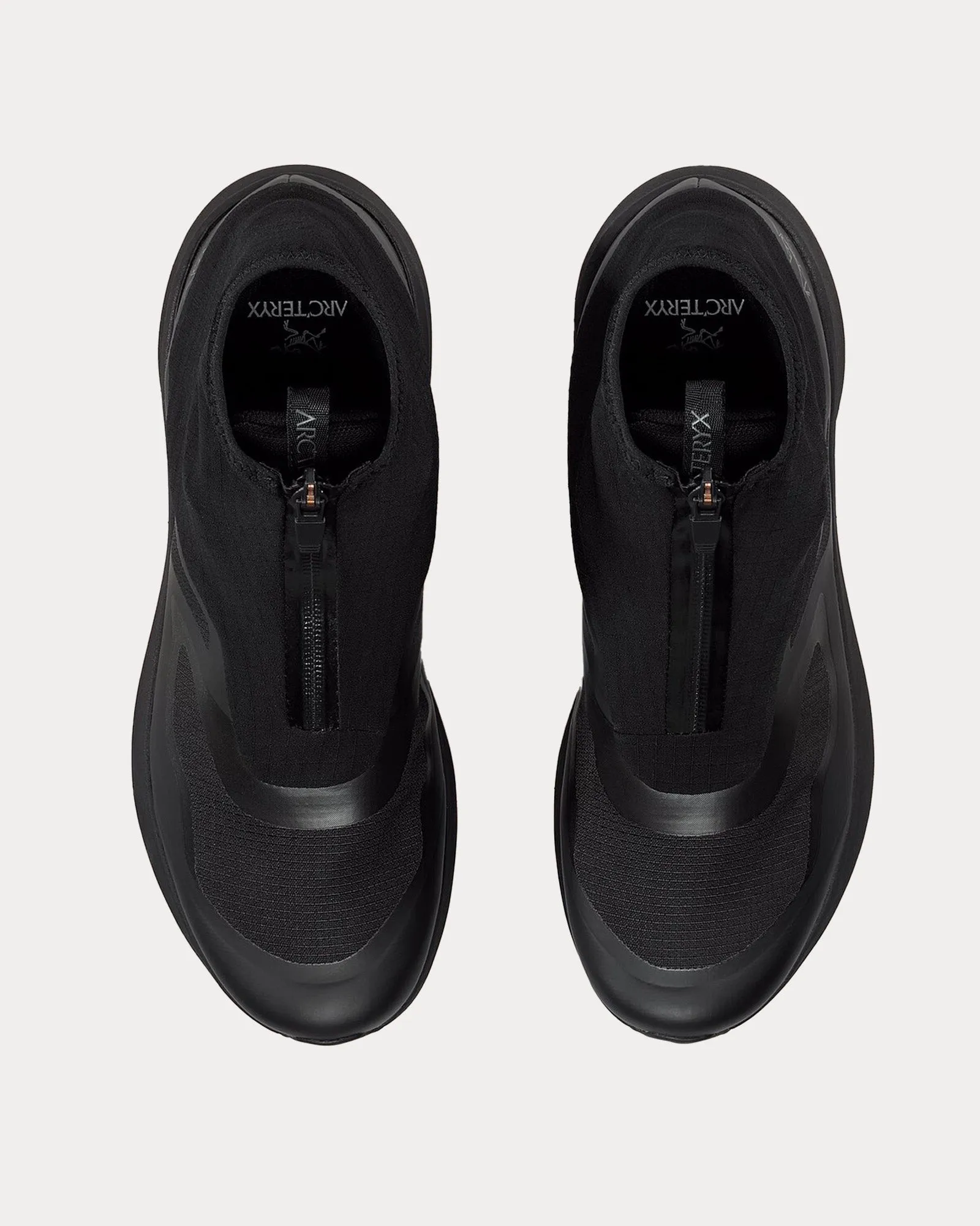 Norvan Nivalis GTX Black / Black Running Shoes