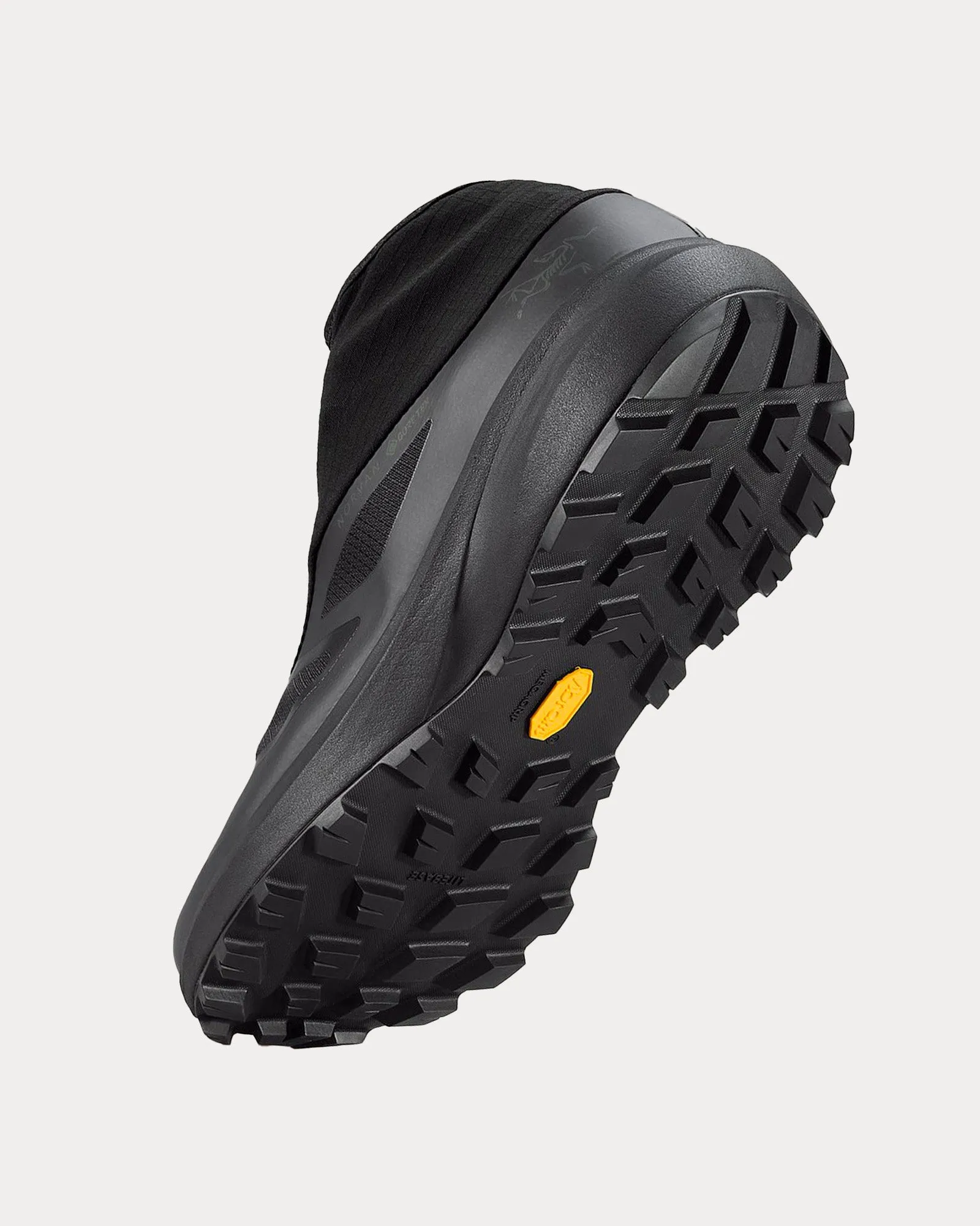 Norvan Nivalis GTX Black / Black Running Shoes